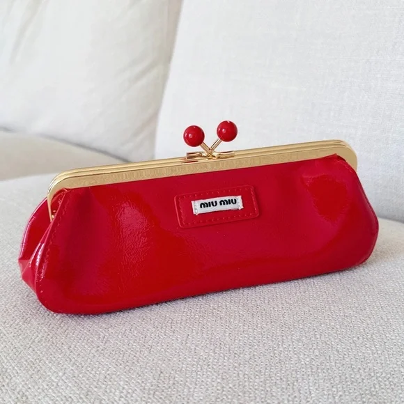 Miu Miu Beauty Red Patent Bag with Chain - Picture 2 of 7